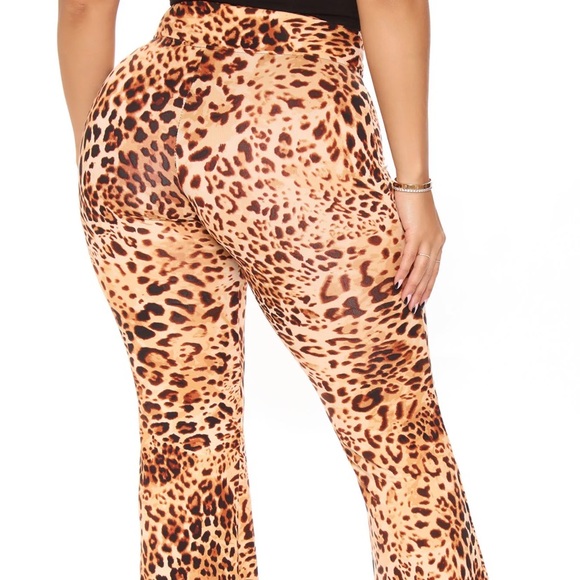 Brand New Leopard Print stretched flare Pant - Picture 4 of 5